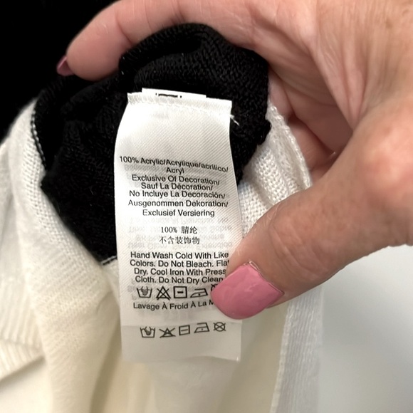 DKNY Women's Striped Silver Sequin Logo Sweater Black/White Top Size XL NWT - Picture 7 of 7